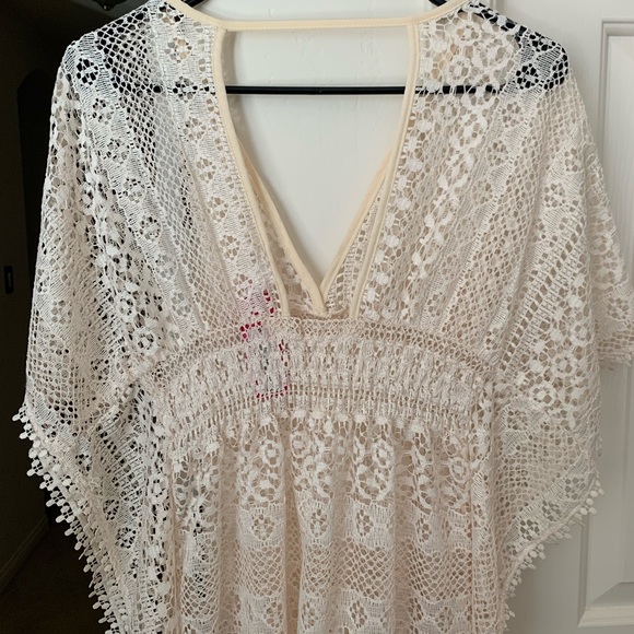 Lace and Eyelet Bathing Suit 👙 Cover-Up - Picture 4 of 5